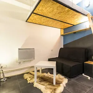  Appartement Pretty 25 M2 In A Lively District France